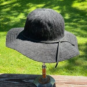 Elegant Black Women's Sun Hat